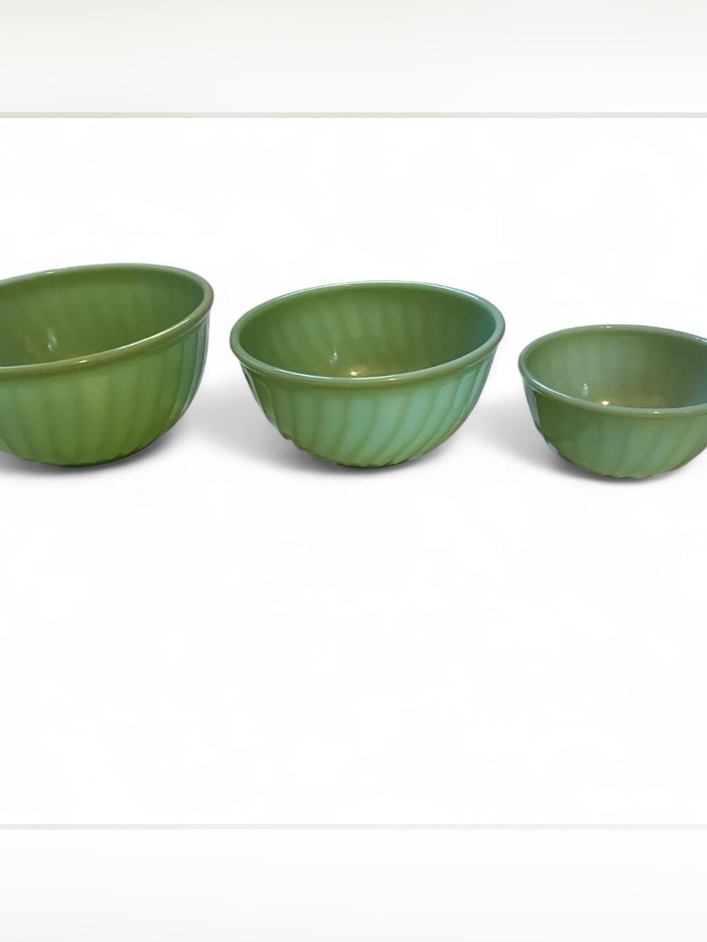 Set of 3 vintage FIRE KING green glass JADEITE SWIRL MIXING bowls
